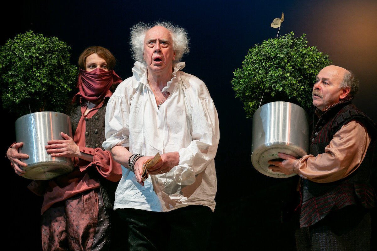 Сцена из спектакля «12-я ночь» | фото: пресс-служба Театра им. Ленсовета