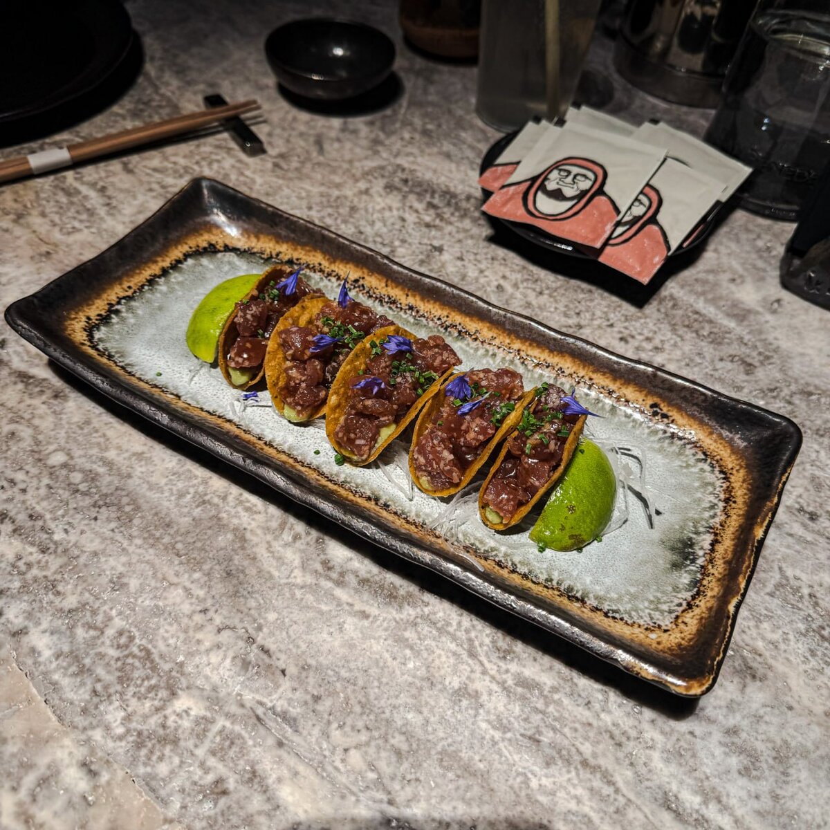 Ikura izakaya nikkei рождественский бул. Ikura ресторан Isakaya. Ikura Izakaya Рождественский бул., 1, Москва меню. Ikura Izakaya Nikkei. Москва Рождественский бульвар 1 Ikura Izakaya.