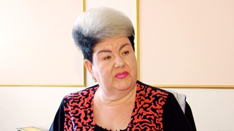  Знакомьтесь, Алла Бандура, известный судья родом из Украины. Однако не только ее профессиональные достижения привлекли внимание.-3