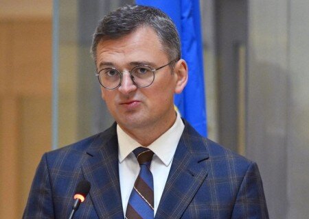    Кулеба подтвердил, что Украина не получит обещанные ЕС миллион снарядов, назвав причину