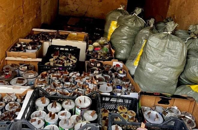    Очередной гуманитарный груз в зону СВО отправили артисты Оренбургского театра музкомедии Белов Михаил Александрович