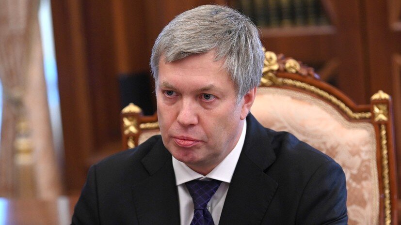   globallookpress.com Kremlin Pool