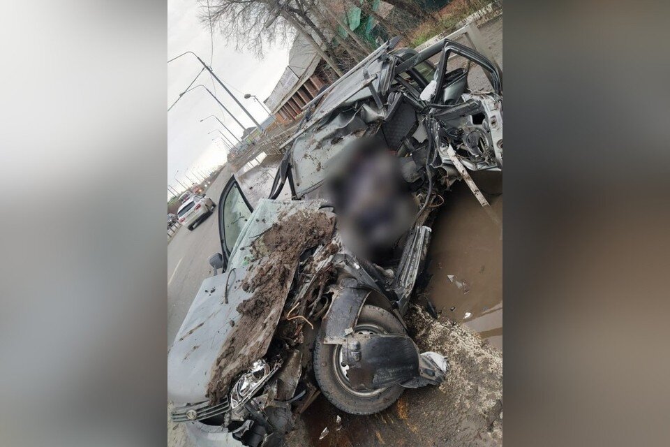    Водитель «Лада-111730» проигнорировал запрещающий сигнал светофора. УМВД по Оренбургской области