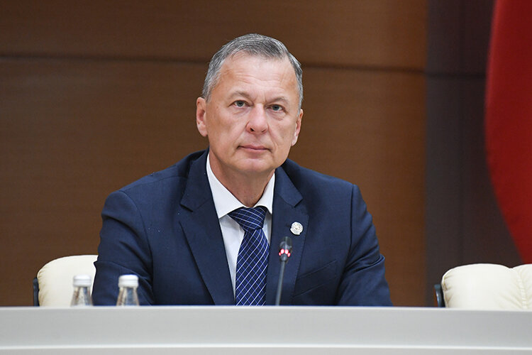    1 декабря истекает срок уплаты татарстанцами имущественных налогов за минувший год. В преддверии этой даты уже традиционно глава УФНС Татарстана Марат Сафиуллин организовал брифинг со СМИ, чтобы донести до налогоплательщиков — пришло время платить Фото: tatarstan.ru