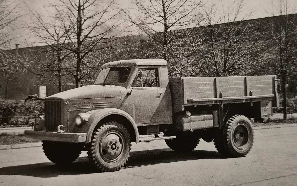 Один из ранних вариантов серийной кабины, конец 1940-х.