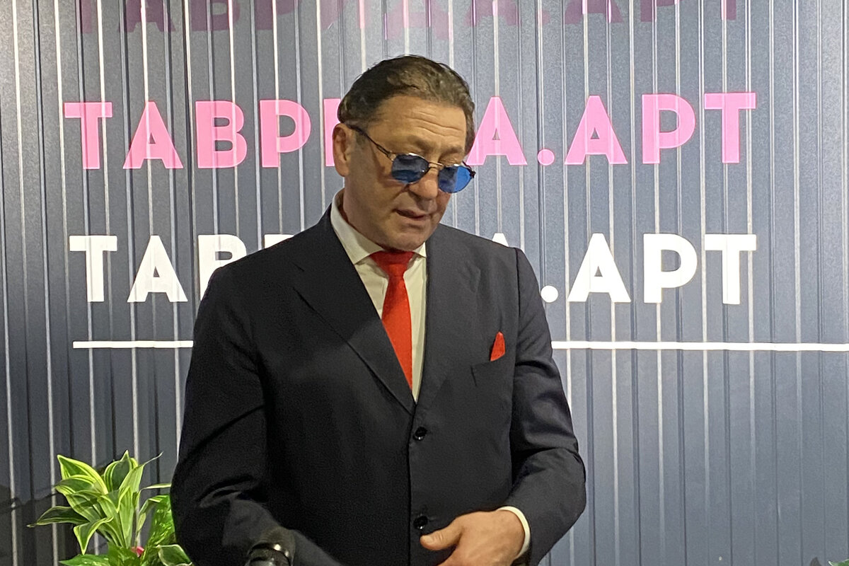 По словам Лепса, внебрачный сын уже взрослый и обзавелся собственной семьей.  Фото: ﻿Фото: ФедералПресс / Анастасия Алимпиева
