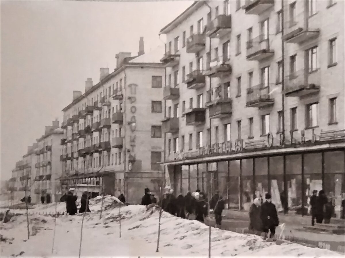 Неизвестные снимки Тулы 1960-х годов из чудом спасенного школьного альбома  | ПАНТОГРАФ | Дзен