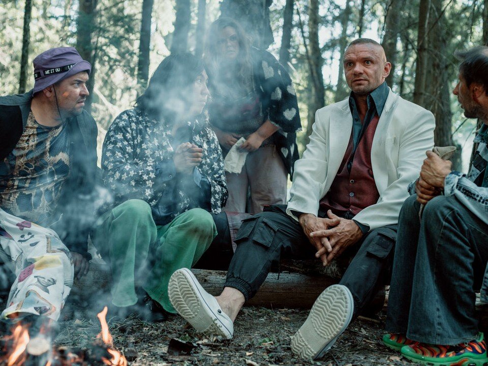 Гендерная сатира о подругах и приматах в шикарном российском сериале об ...