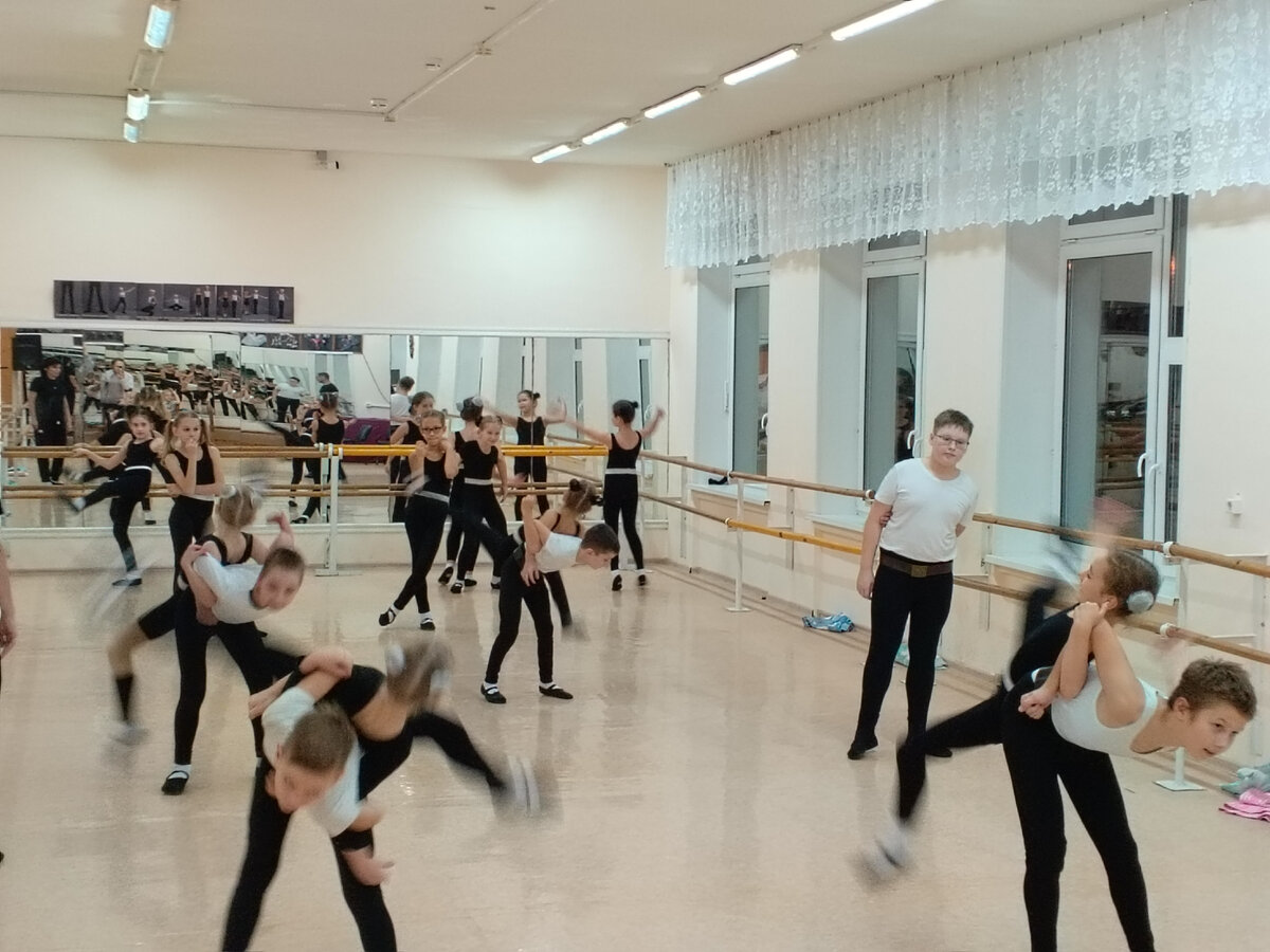 Ансамбль "Солнышко" группа 5 ,14 ноября