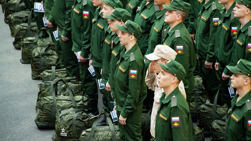    Призывники в сборном пункте ©Дмитрий Макеев РИА Новости
