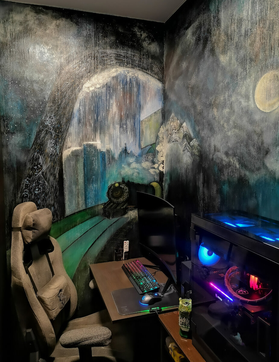 По цене: - гардероб (оба шкафа в сборе + стол) - 21тыс - этажерка - 5 тыс - лаки - 1200р (Weiss) + 1000р Olki = 2200р - краски brauberg - 1500тыс набор + 250мл черная краска 319р + коллеры около 600р = 2419р - ацетон/растворители = 500р - кисти/валик = 600р - люминофор = 599р аквамарин + 619р синий = 1218р. - светильник = 2500р. - уголки этажерки = 405р набор 27шт. Вся гардеробная вышла 35842р. (естественно компьютер и стул не считаю, потому что тут каждому своё)