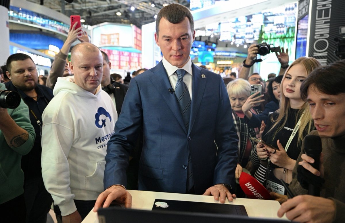    Михаил Дегтярев на выставке «Россия» представил достижения Хабкрая