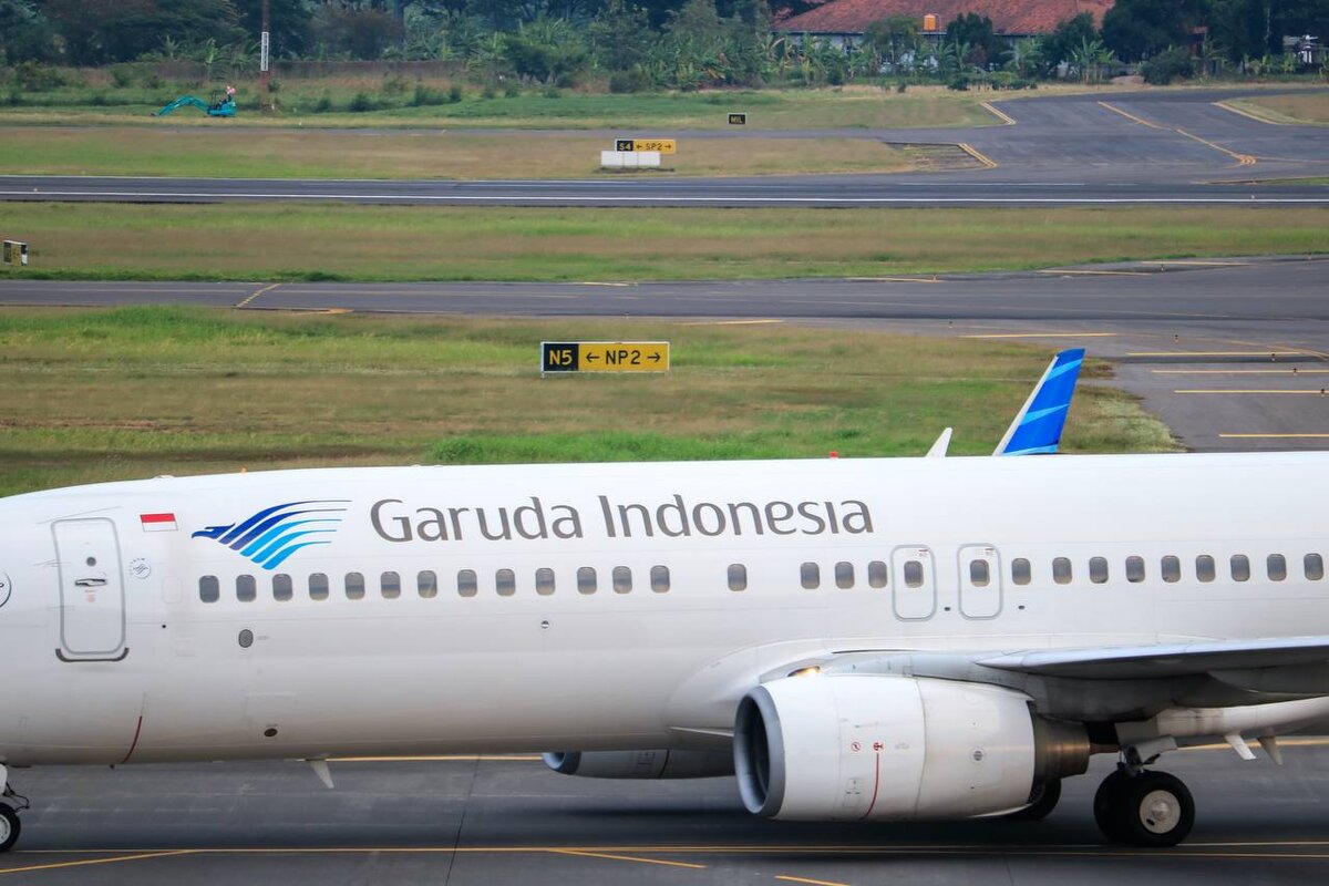 Гаруда Индонезия Боинг 737-400