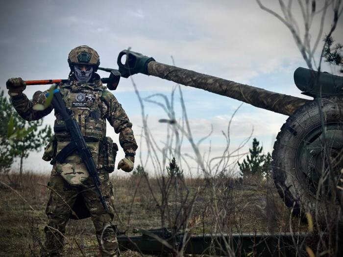  122-мм гаубица Д-30 в зоне проведения СВО, источник – Телеграм- канал Отряд «Камертон»