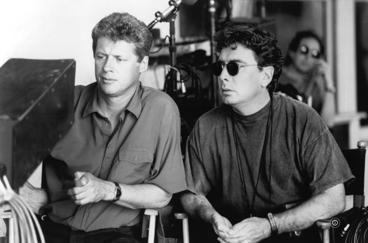 режиссёр Роджер Дональдсон и оператор Питер Мензиес-мл. на съёмках фильма