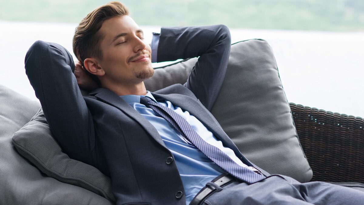    Депутат озвучила, когда мы станем меньше работать© Freepik / katemangostar