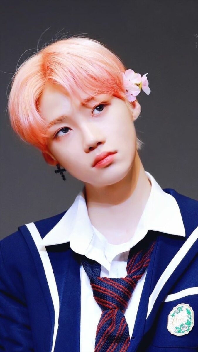 20 фактов о мембере группы THE BOYZ Нью | Кто твой биас? BTS, ATEEZ, Stray  Kids, SEVENTEEN | Дзен