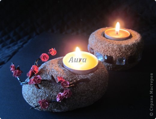    Из ПВА, песка и кофе   
Источник: «Aura»