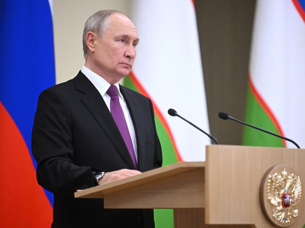    Президент РФ Владимир Путин во время встречи с президентом Узбекистана Шавкатом Мирзиеевым и президентом Республики Казахстан Касымом-Жомартом Токаевым© РИА Новости / Павел Бедняков