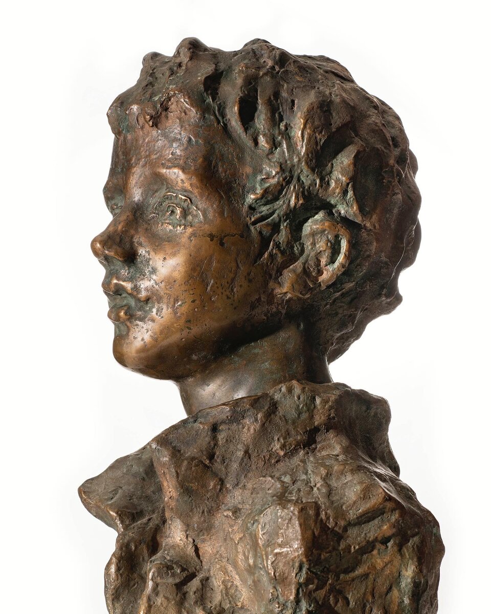 Виктор Сиротин. 	«Юный Лермонтов». Бронза, литьё. 37х27х21 см.