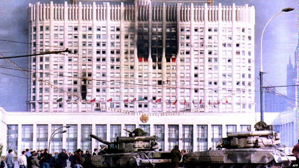 Расстрел "Белого дома". Изображение из сети Интернет.