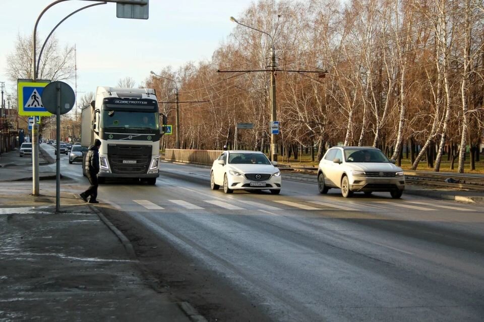 Родные погибшей на пешеходном переходе в Барнауле девочки рассказали о трагедии. Фото: Виталий Барабаш