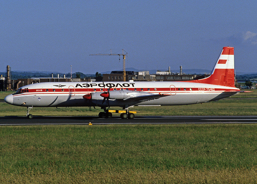 Ил-18ДОРР СССР-75462, Шеннон, 2 июля 1989 г. Автор фото: Irish251. 