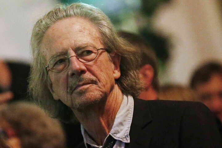 Петер Хандке — австрийский писатель и драматург. Лауреат премии памяти Шиллера (1995) и Нобелевской премии по литературе (2019)
