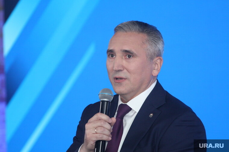    Прямая линия с губернатором Тюменской области Александром Моором пройдет 29 ноября