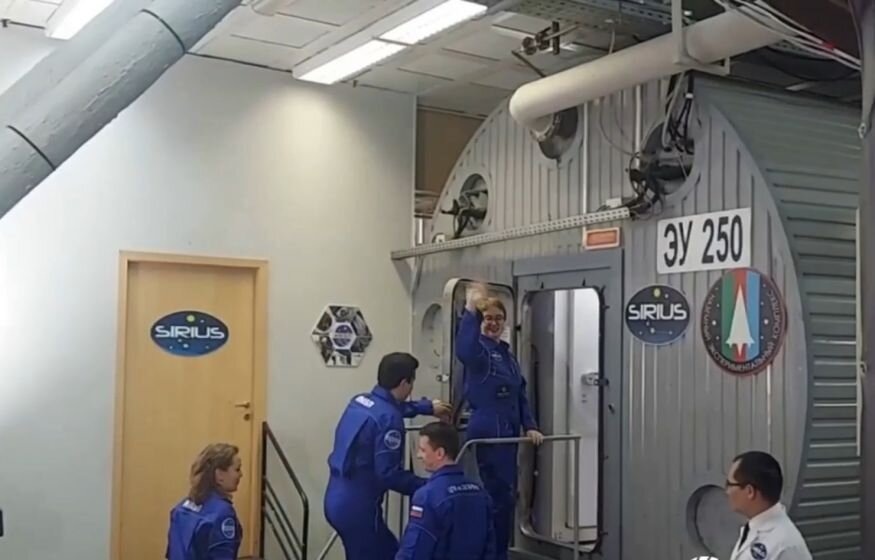    «Удачи, ребята!» - шестерых космонавтов заперли вместе на год