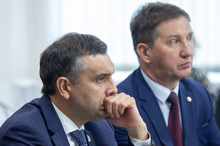    Марсель Миннуллин: «На самом деле здравоохранение — это та сфера, где непосредственно происходит контакт специалистов системы здравоохранения с пациентами и, наверное, много вопросов, есть определенные проблемы» Фото: «БИЗНЕС Online»