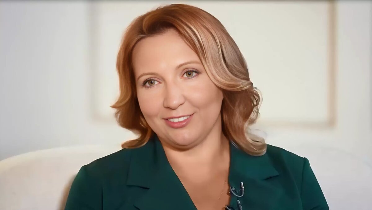     Директор Института биологии и биомедицины ННГУ им. Лобачевского Мария Ведунова заявила, что «человечество сделало огромную ошибку, когда женщине дало возможность получать образование». В том же интервью каналу «Эмпатия Манучи» она пояснила, что говорила об этом с иронией.