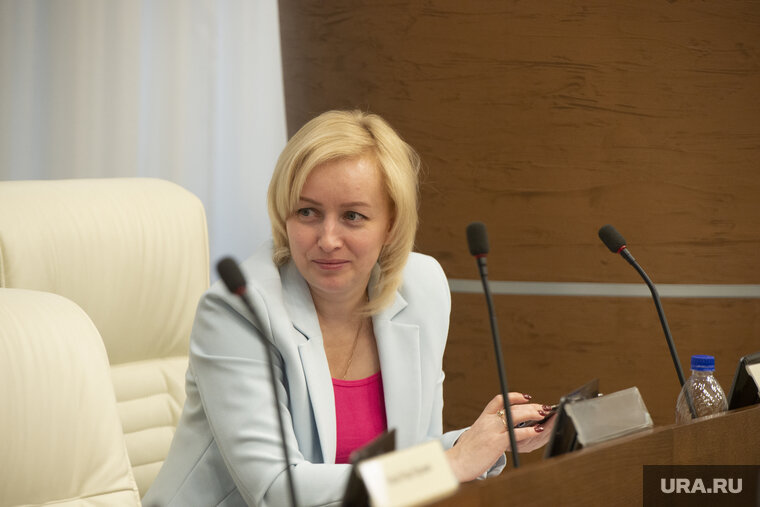    Ксения Айтакова считает траты излишними