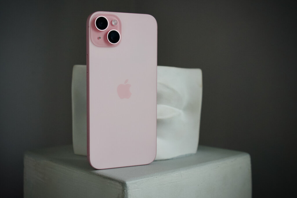    iPhone 15 Plus
