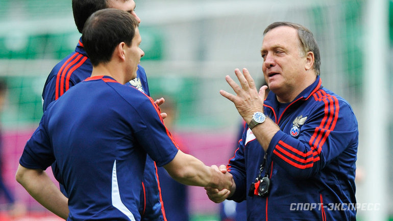    Константин Зырянов и Дик Адвокат на тренировке сборной России.Александр Федоров