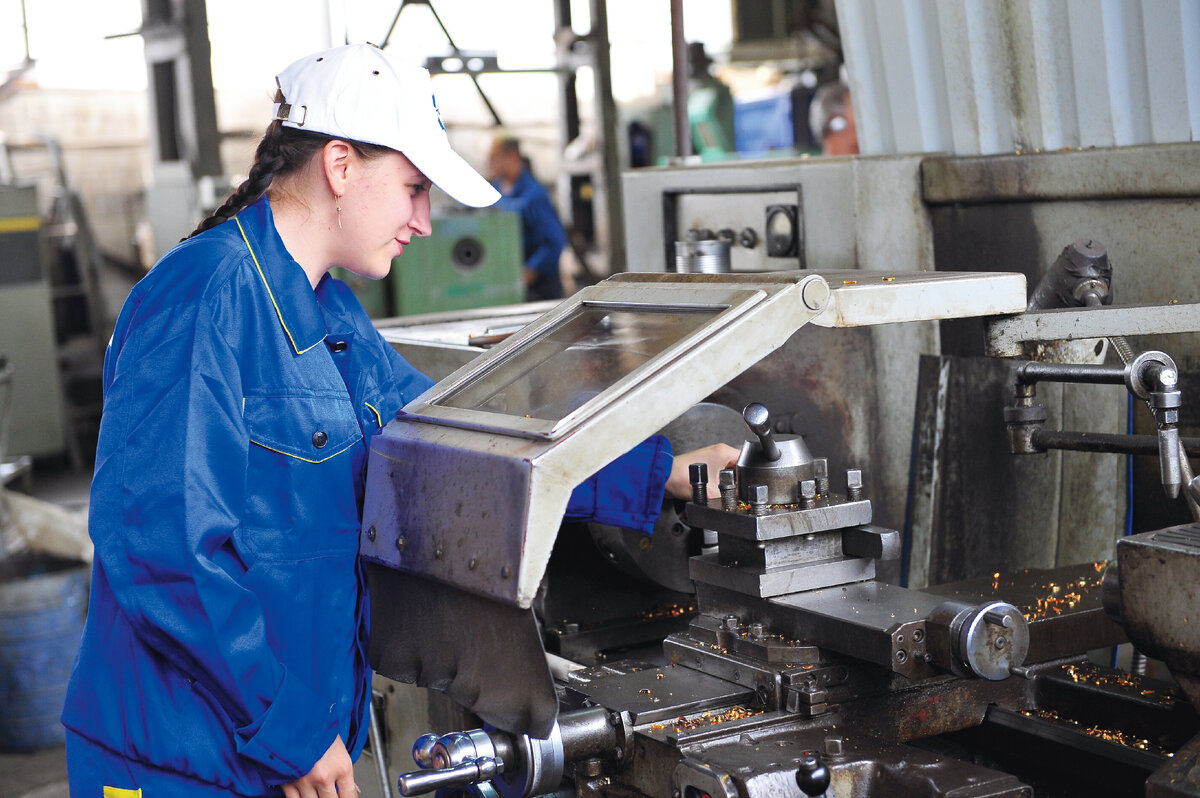 Промышленность. Предприятия промышленности. Импортозамещение производство. Экскурсия на предприятие. Промышленное производство.