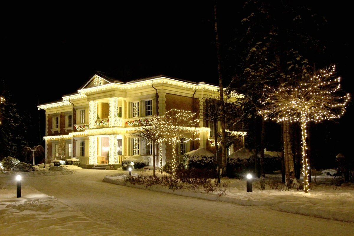 ☎+74956418848🗣️Новогоднее освещение, подсветка дома и коттеджа фасада в Москве и МО 24/7