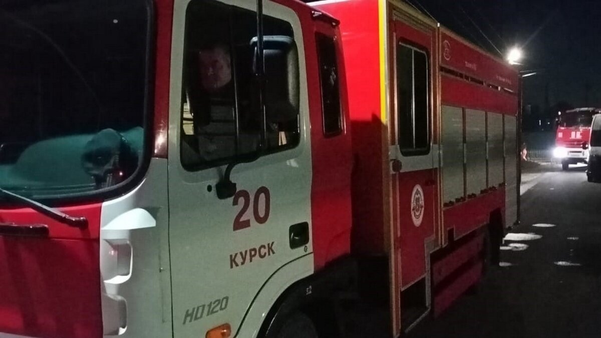    В Курске горит квартира на улице Павлуновского