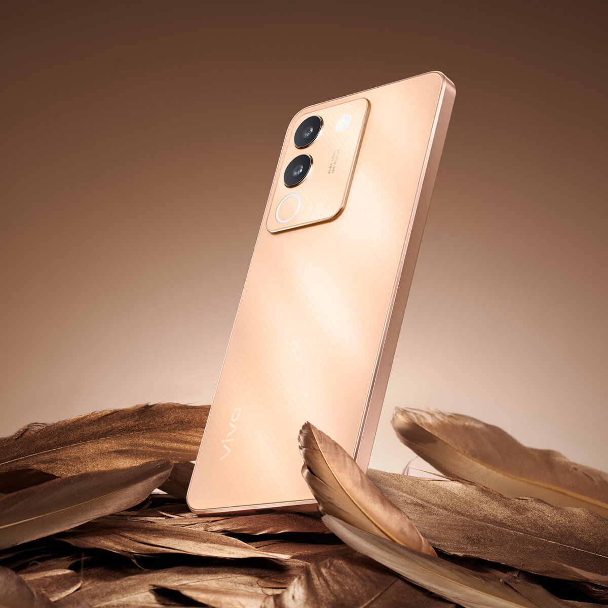 «Розовое золото» — изысканный цвет для ценителей лаконичности и стиля