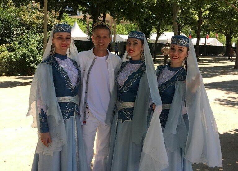 
Рәзиф Хафизов с 2008 года живет в городе Бургхаузен, Бавария в Германии