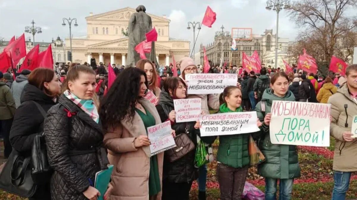 Они защищают вашу зажравшуюся жизнь» В Красноярске уничтожили чат жен  мобилизованных и советуют им закрыть рот | Весь Искитим | Дзен