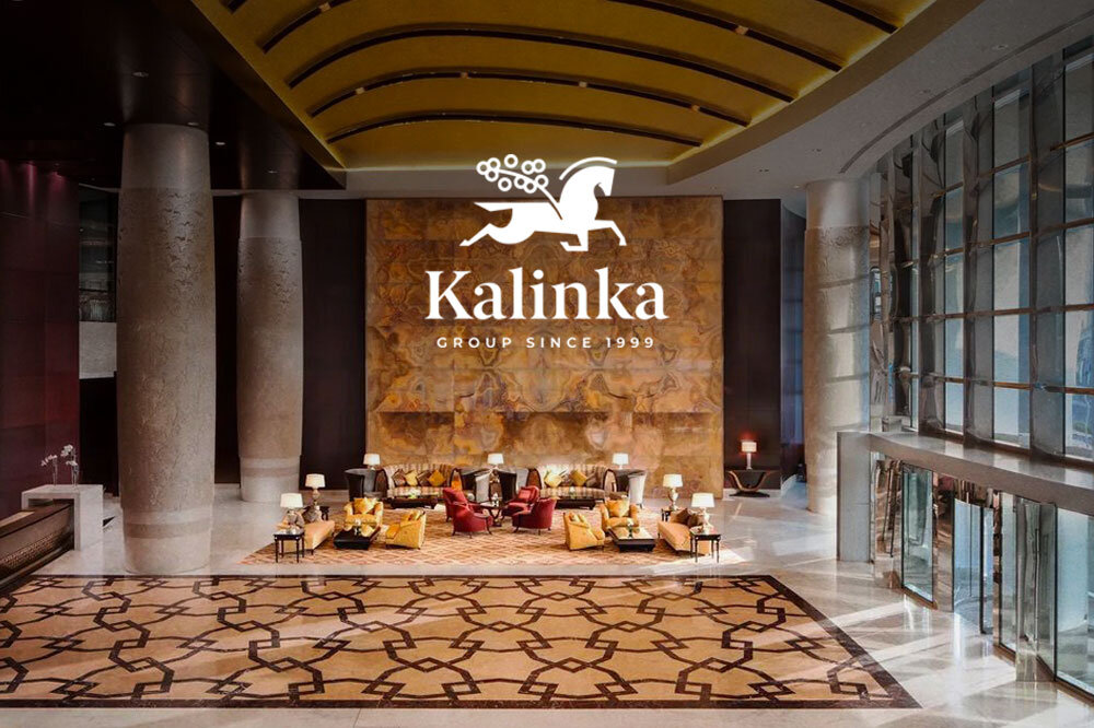 Conrad Dubai / фото https://media.cntraveler.com/photos/5a78ae2d195f9310d4543fd8/16:9/w_1280,c_limit/Conrad-Dubai__2018_LobbyLoungeOverview_HR.jpg