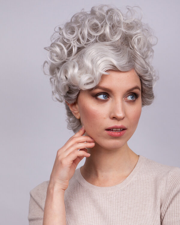 Театральный парик из искусственных волос