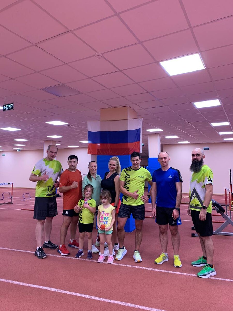 Занимались без тренера, он по дороге в аварию попал