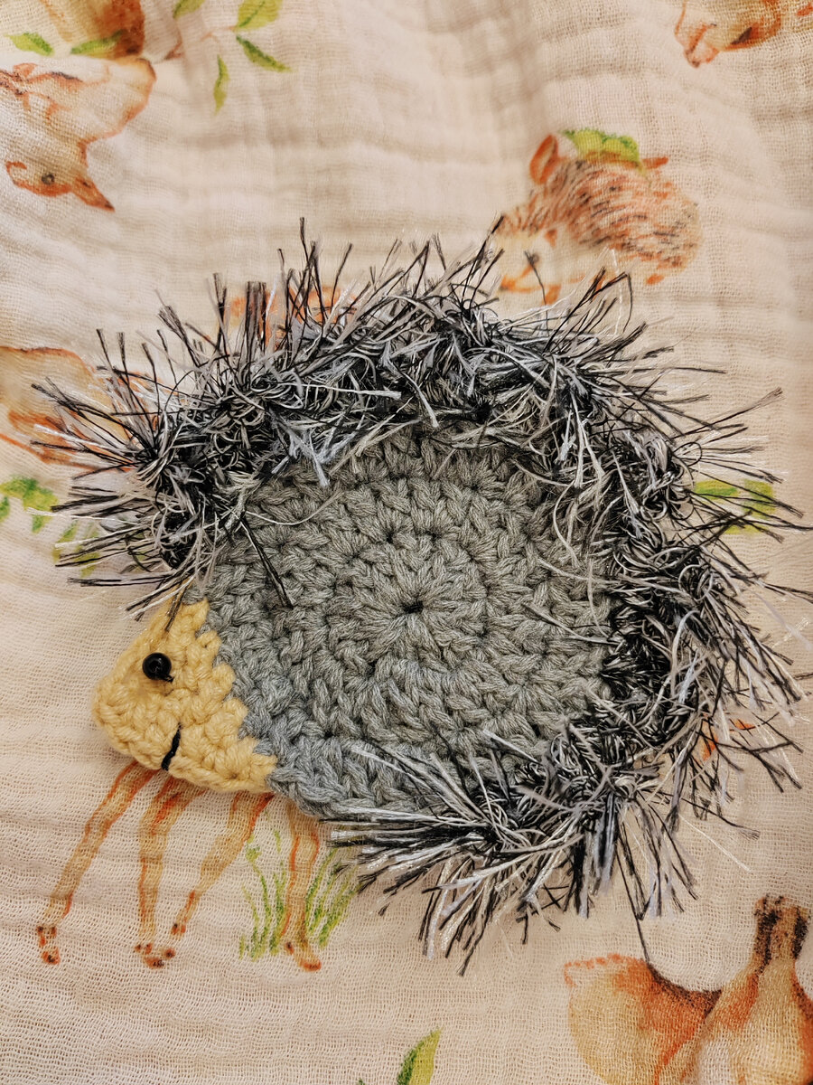 Ёжика делала для осенней гирлянды