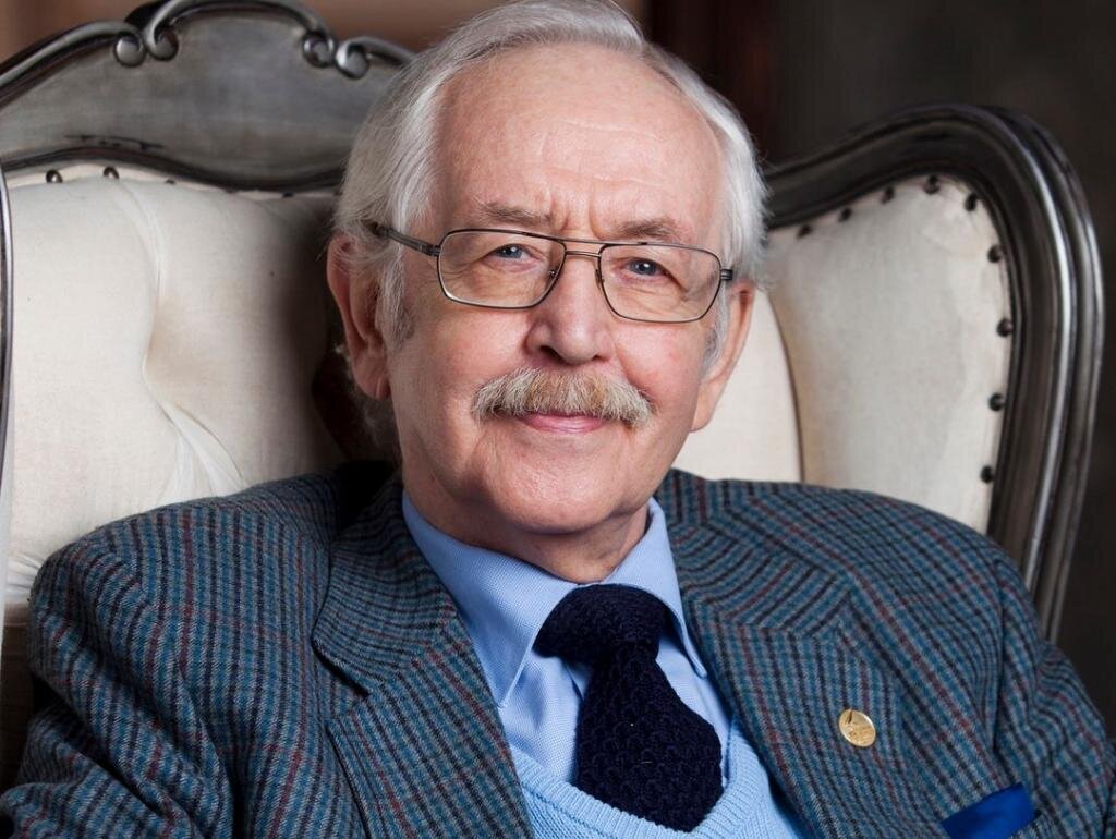 Василий Ливанов