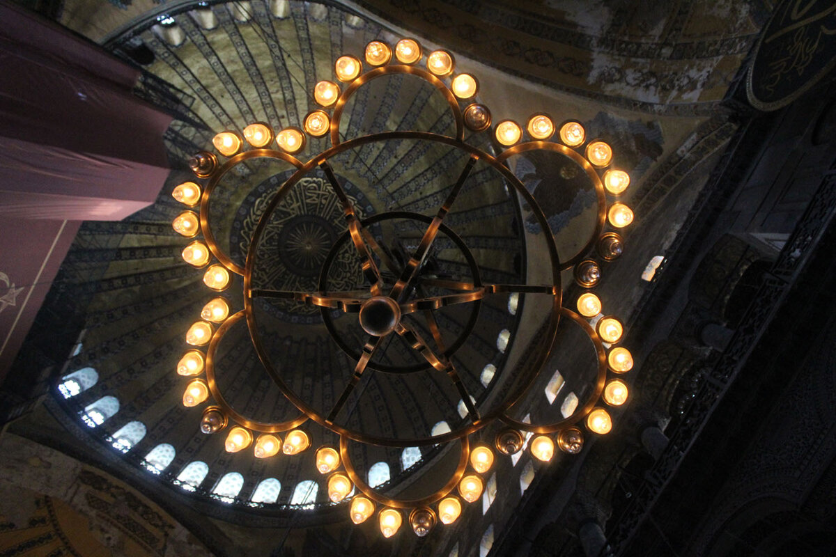 Лег на коврик и узрел...