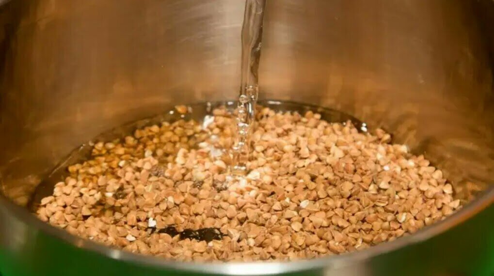 Почему мы неправильно варим гречку: 3 ошибки лишают вкуса и ...