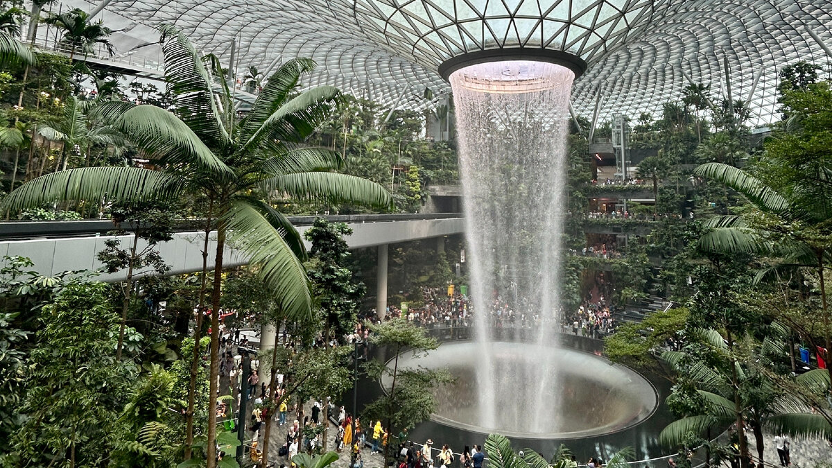 Аэропорт Чанги в Сингапуре