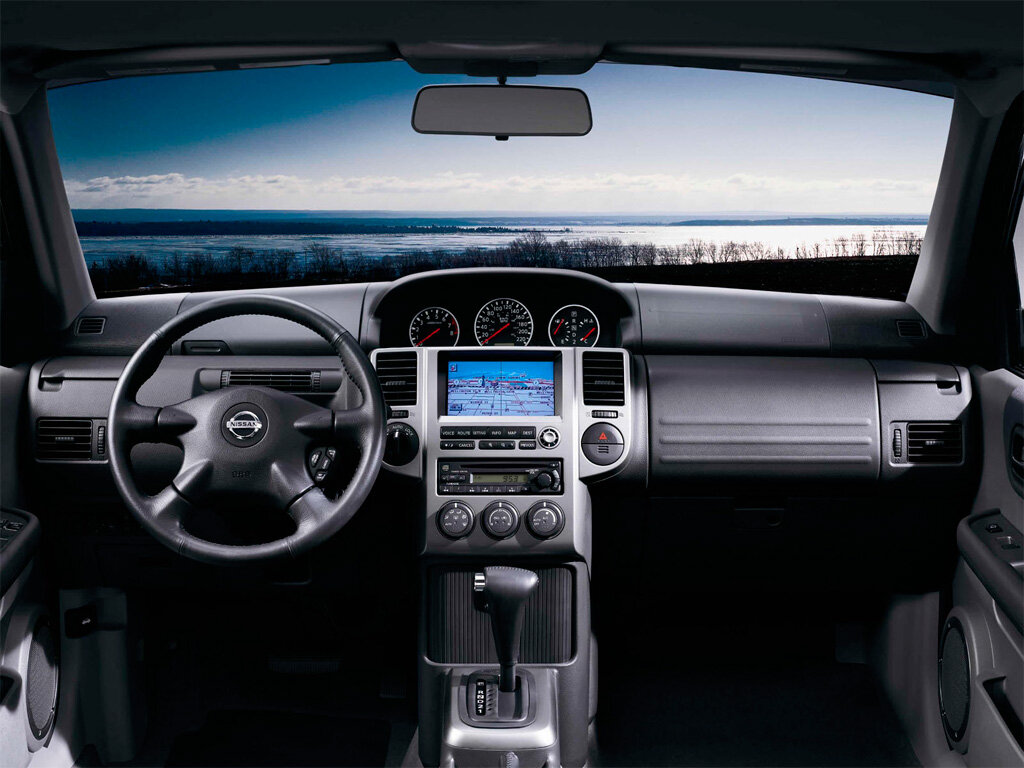 Салон Nissan X-Trail 1 поколения (левый руль)